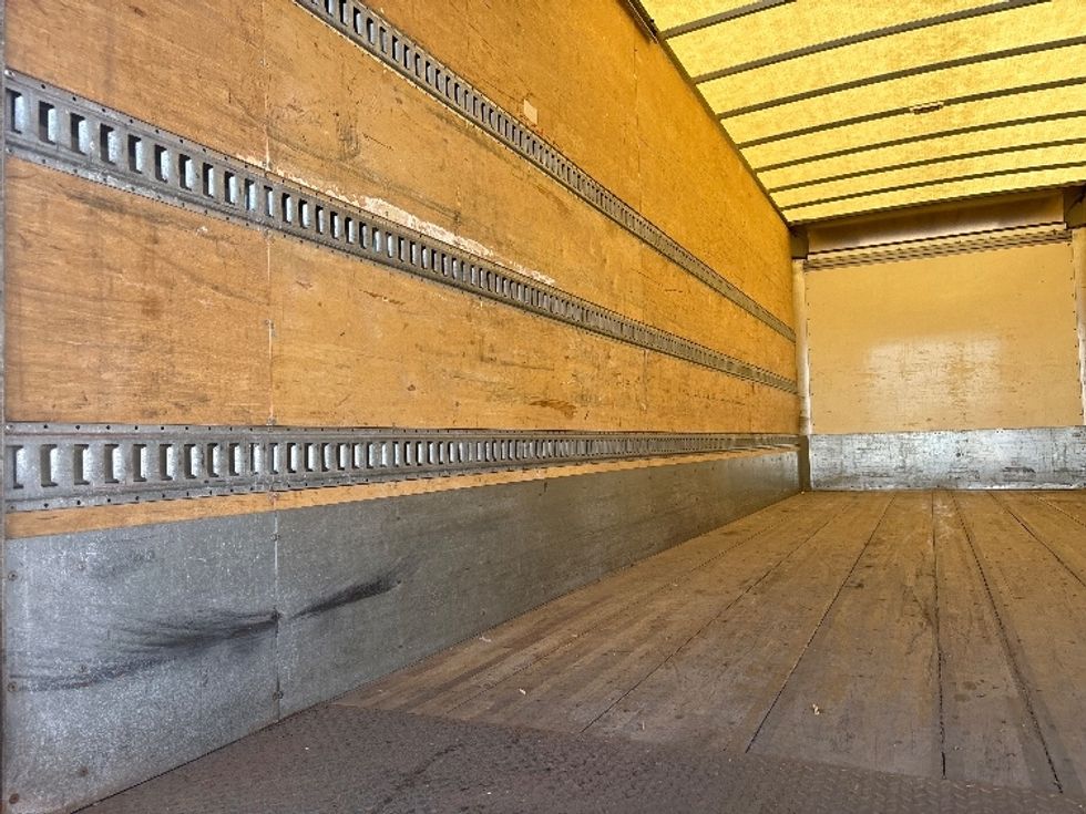 Medium Duty Box Truck-Light and Medium Duty Trucks-Freightliner-2019-M2-Brooklyn Park-MN-220,014\n\t\tmiles-$ 39,750 - Image 11