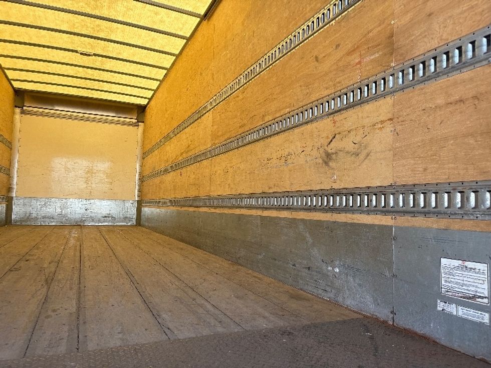 Medium Duty Box Truck-Light and Medium Duty Trucks-Freightliner-2019-M2-Brooklyn Park-MN-220,014\n\t\tmiles-$ 39,750 - Image 12