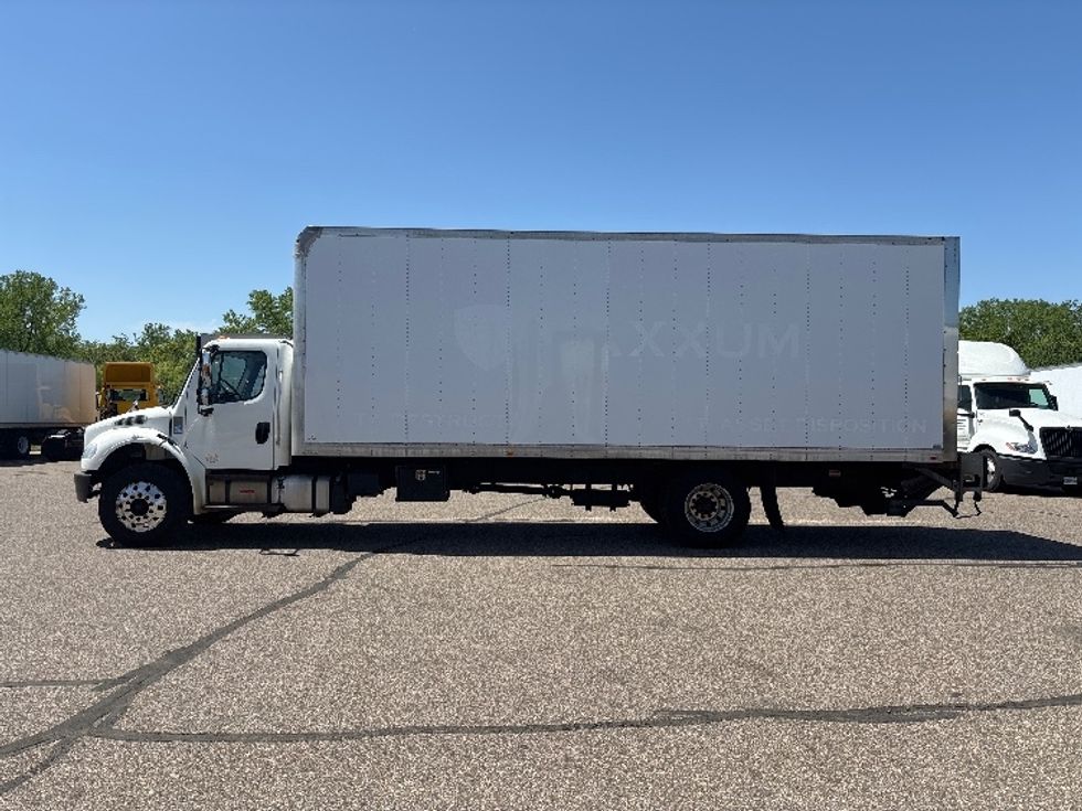 Medium Duty Box Truck-Light and Medium Duty Trucks-Freightliner-2019-M2-Brooklyn Park-MN-220,014\n\t\tmiles-$ 39,750 - Image 4