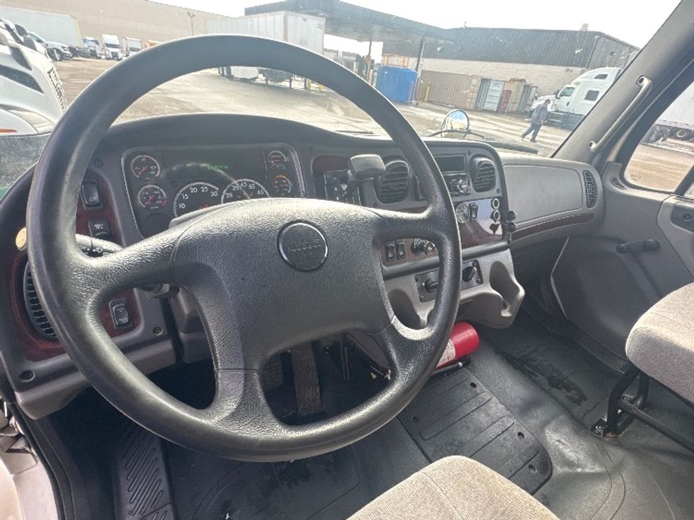 Medium Duty Box Truck-Light and Medium Duty Trucks-Freightliner-2019-M2-Brooklyn Park-MN-256,062\n\t\tmiles-$ 28,750 - Image 16