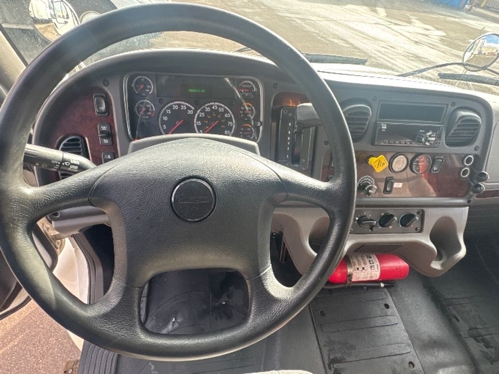 Medium Duty Box Truck-Light and Medium Duty Trucks-Freightliner-2019-M2-Brooklyn Park-MN-256,062\n\t\tmiles-$ 28,750 - Image 17