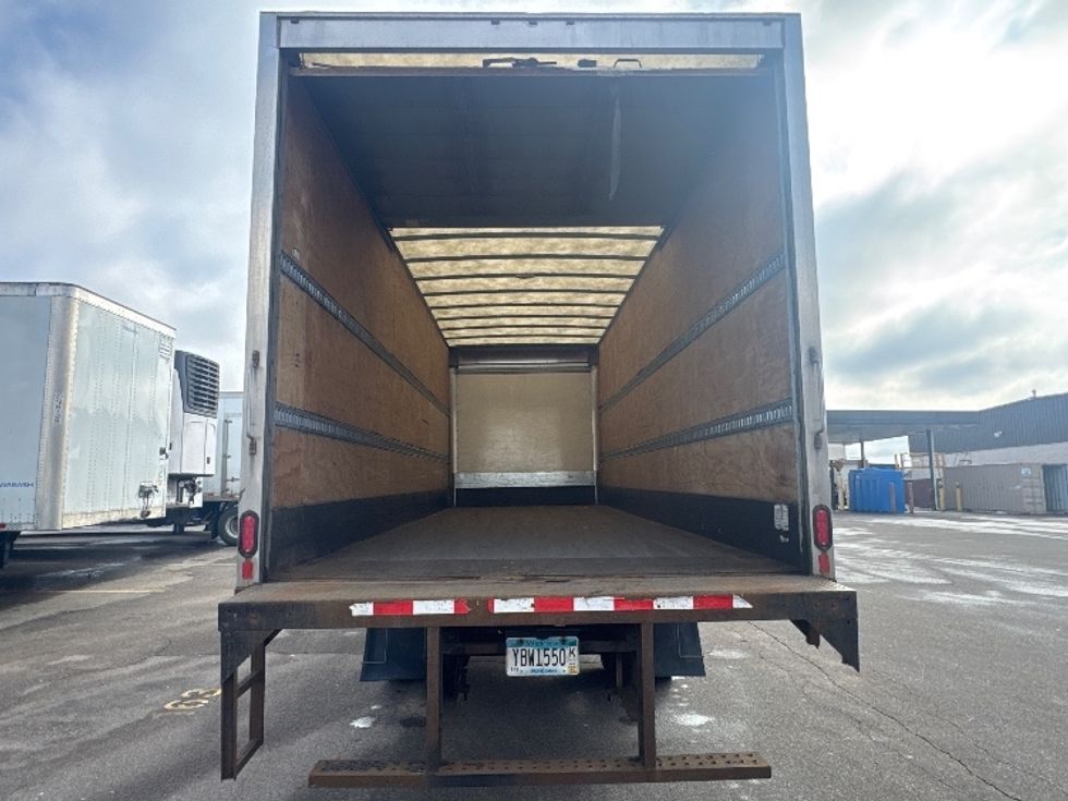 Medium Duty Box Truck-Light and Medium Duty Trucks-Freightliner-2019-M2-Brooklyn Park-MN-256,062\n\t\tmiles-$ 28,750 - Image 8