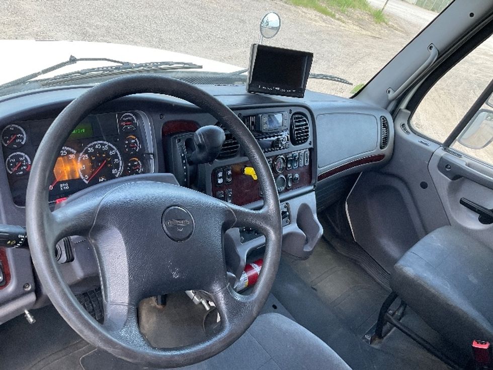 Medium Duty Box Truck-Light and Medium Duty Trucks-Freightliner-2019-M2-Brooklyn Park-MN-291,426\n\t\tmiles-$ 36,000 - Image 18