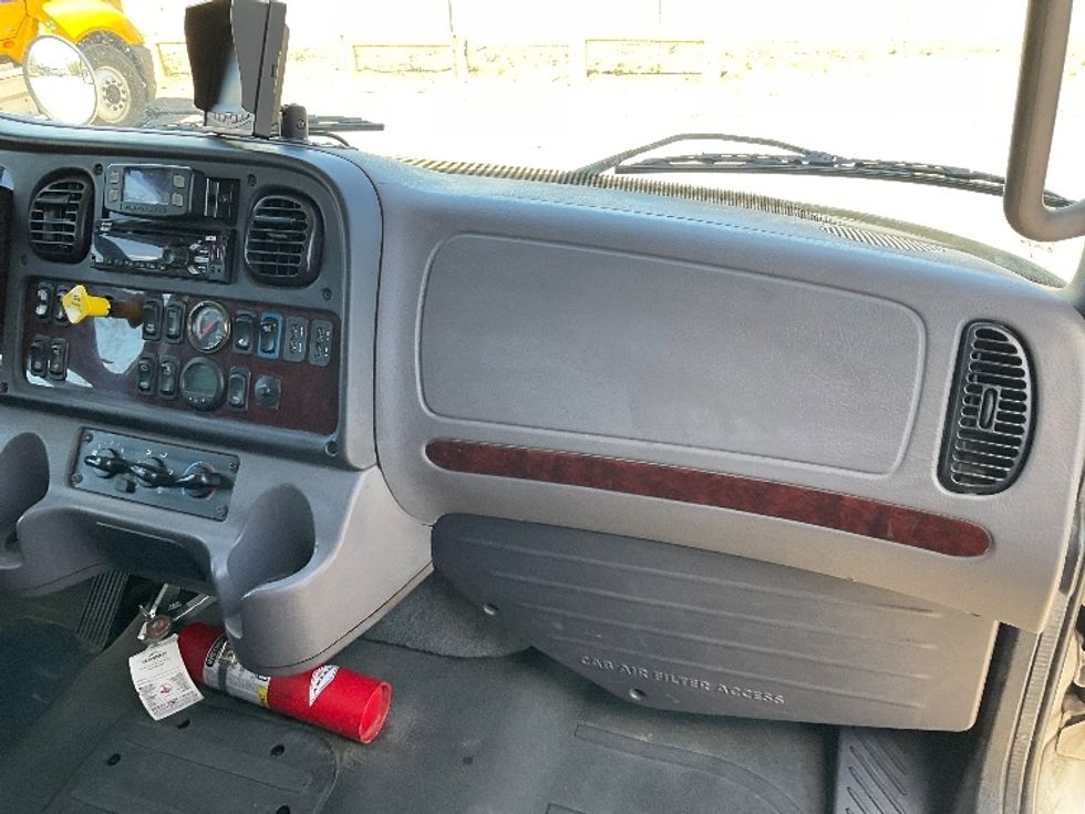 Medium Duty Box Truck-Light and Medium Duty Trucks-Freightliner-2019-M2-Brooklyn Park-MN-291,426\n\t\tmiles-$ 36,000 - Image 21
