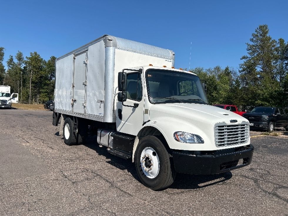 Medium Duty Box Truck-Light and Medium Duty Trucks-Freightliner-2019-M2-Brooklyn Park-MN-297,876\n\t\tmiles-$ 21,250 - Image 1