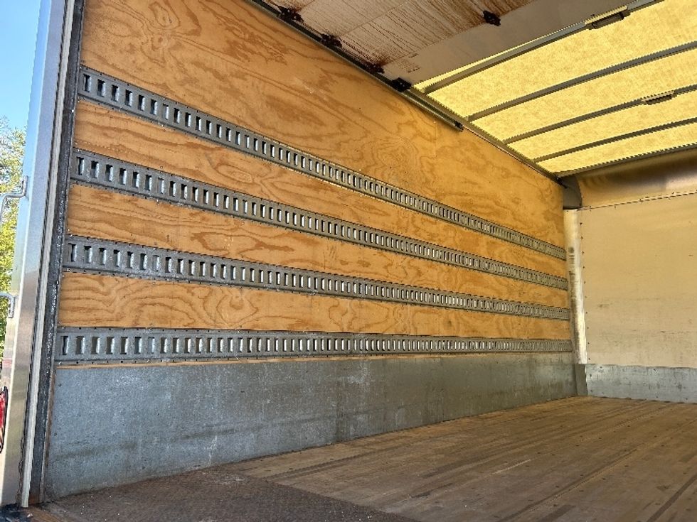 Medium Duty Box Truck-Light and Medium Duty Trucks-Freightliner-2019-M2-Brooklyn Park-MN-297,876\n\t\tmiles-$ 21,250 - Image 11