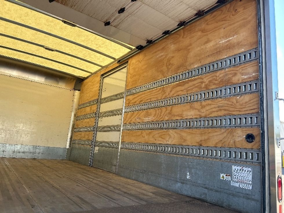 Medium Duty Box Truck-Light and Medium Duty Trucks-Freightliner-2019-M2-Brooklyn Park-MN-297,876\n\t\tmiles-$ 21,250 - Image 12