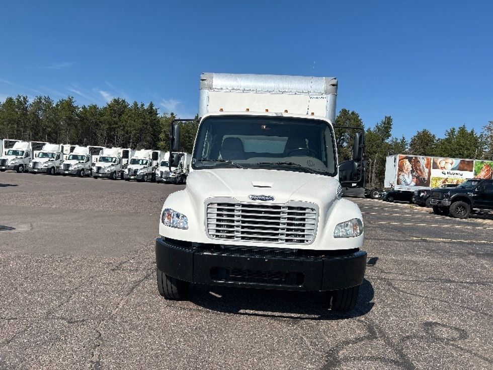 Medium Duty Box Truck-Light and Medium Duty Trucks-Freightliner-2019-M2-Brooklyn Park-MN-297,876\n\t\tmiles-$ 21,250 - Image 2
