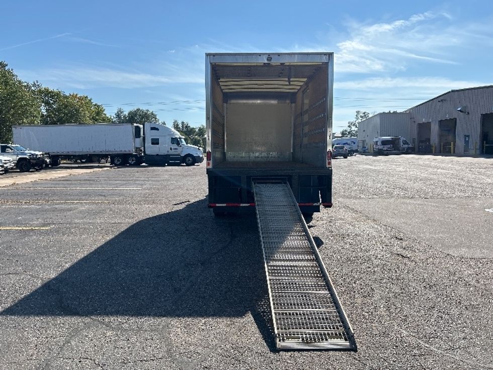 Medium Duty Box Truck-Light and Medium Duty Trucks-Freightliner-2019-M2-Brooklyn Park-MN-297,876\n\t\tmiles-$ 21,250 - Image 9