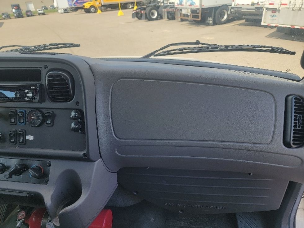 Medium Duty Box Truck-Light and Medium Duty Trucks-Freightliner-2019-M2-Brooklyn Park-MN-78,987\n\t\tmiles-$ 62,250 - Image 21