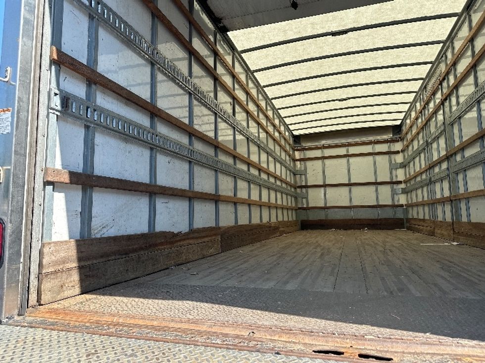 Medium Duty Box Truck-Light and Medium Duty Trucks-Freightliner-2019-M2-Burlington-NJ-207,617\n\t\tmiles-$ 37,750 - Image 11