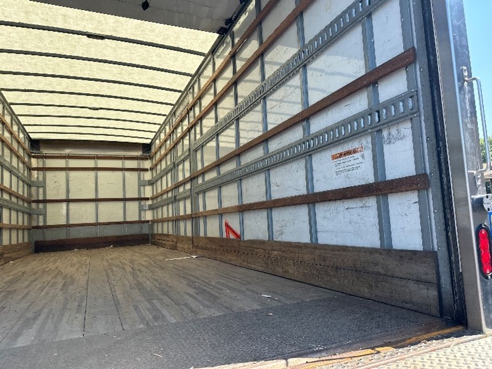 Medium Duty Box Truck-Light and Medium Duty Trucks-Freightliner-2019-M2-Burlington-NJ-207,617\n\t\tmiles-$ 37,750 - Image 12