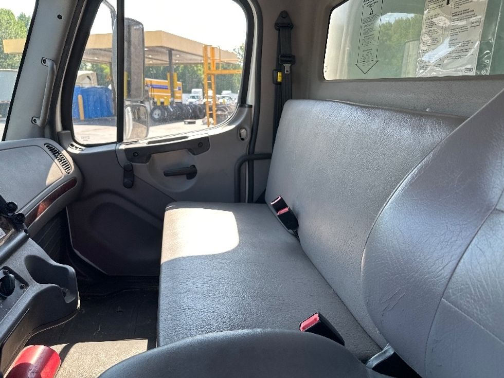 Medium Duty Box Truck-Light and Medium Duty Trucks-Freightliner-2019-M2-Burlington-NJ-207,617\n\t\tmiles-$ 37,750 - Image 19