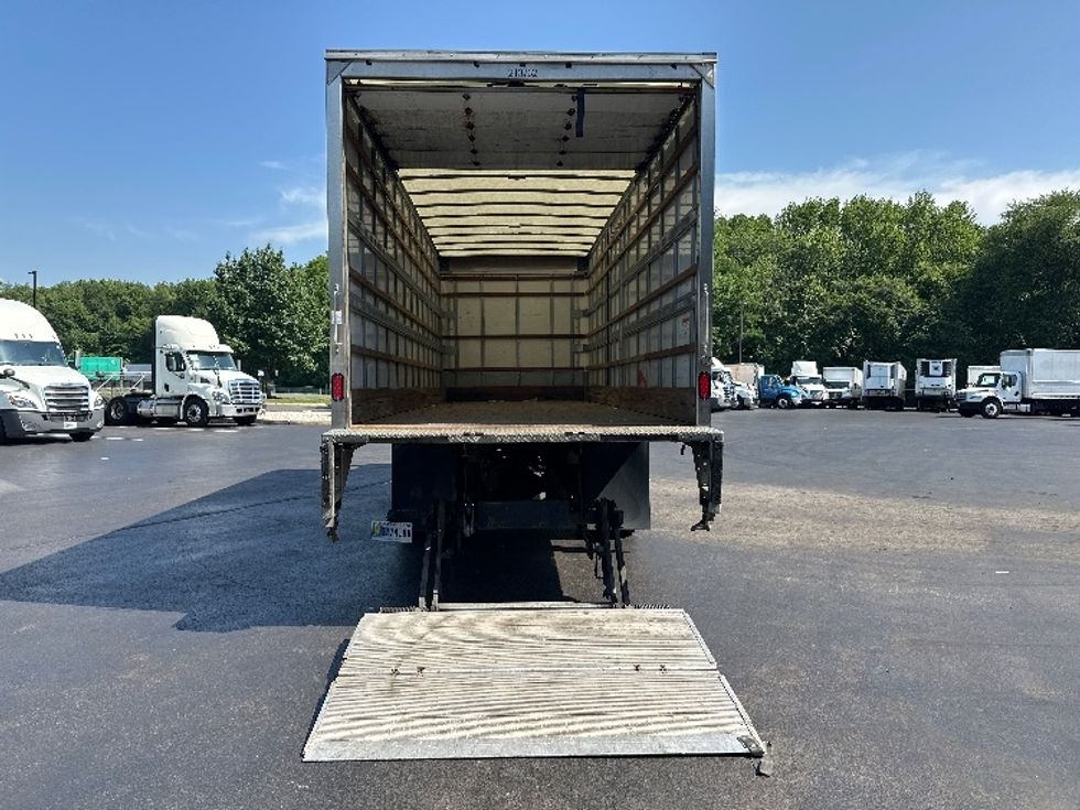 Medium Duty Box Truck-Light and Medium Duty Trucks-Freightliner-2019-M2-Burlington-NJ-207,617\n\t\tmiles-$ 37,750 - Image 9