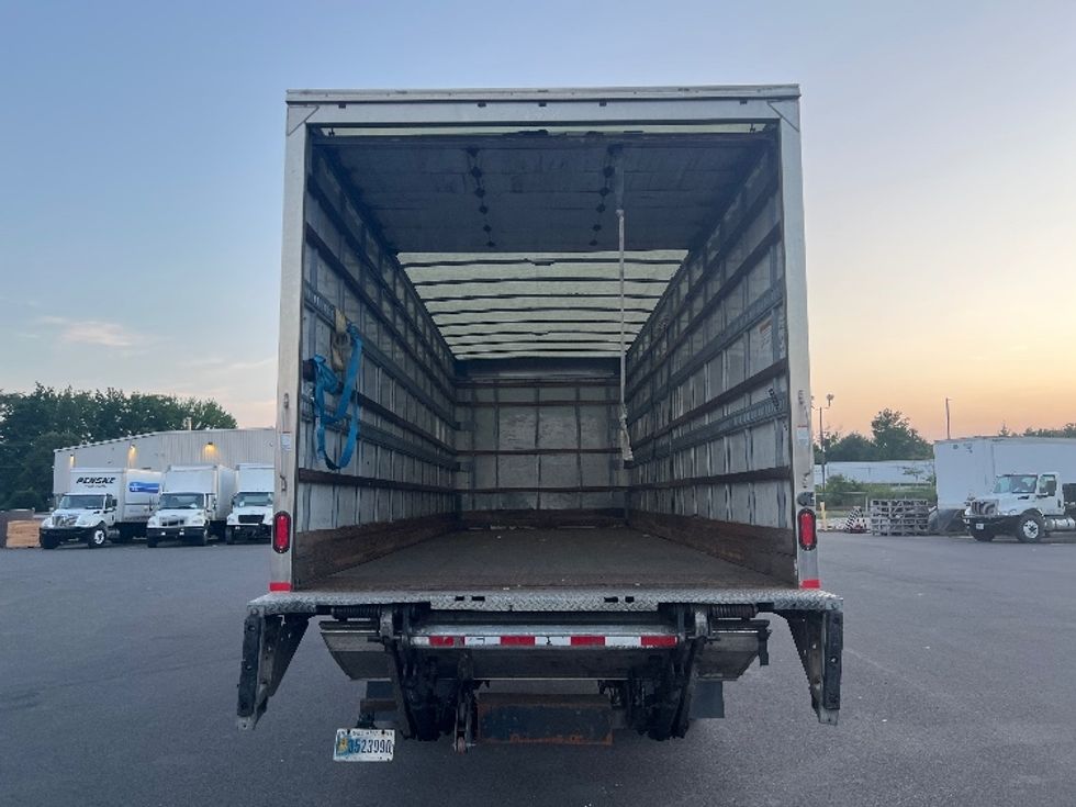 Medium Duty Box Truck-Light and Medium Duty Trucks-Freightliner-2019-M2-Burlington-NJ-211,474\n\t\tmiles-$ 34,250 - Image 8