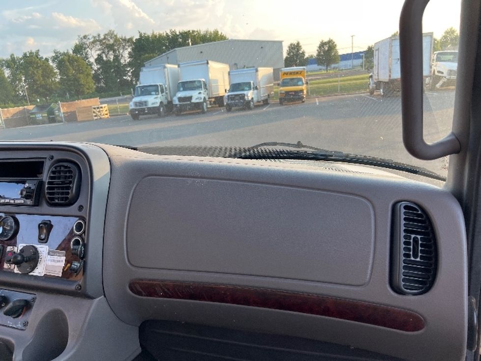 Medium Duty Box Truck-Light and Medium Duty Trucks-Freightliner-2019-M2-Burlington-NJ-220,666\n\t\tmiles-$ 33,000 - Image 21