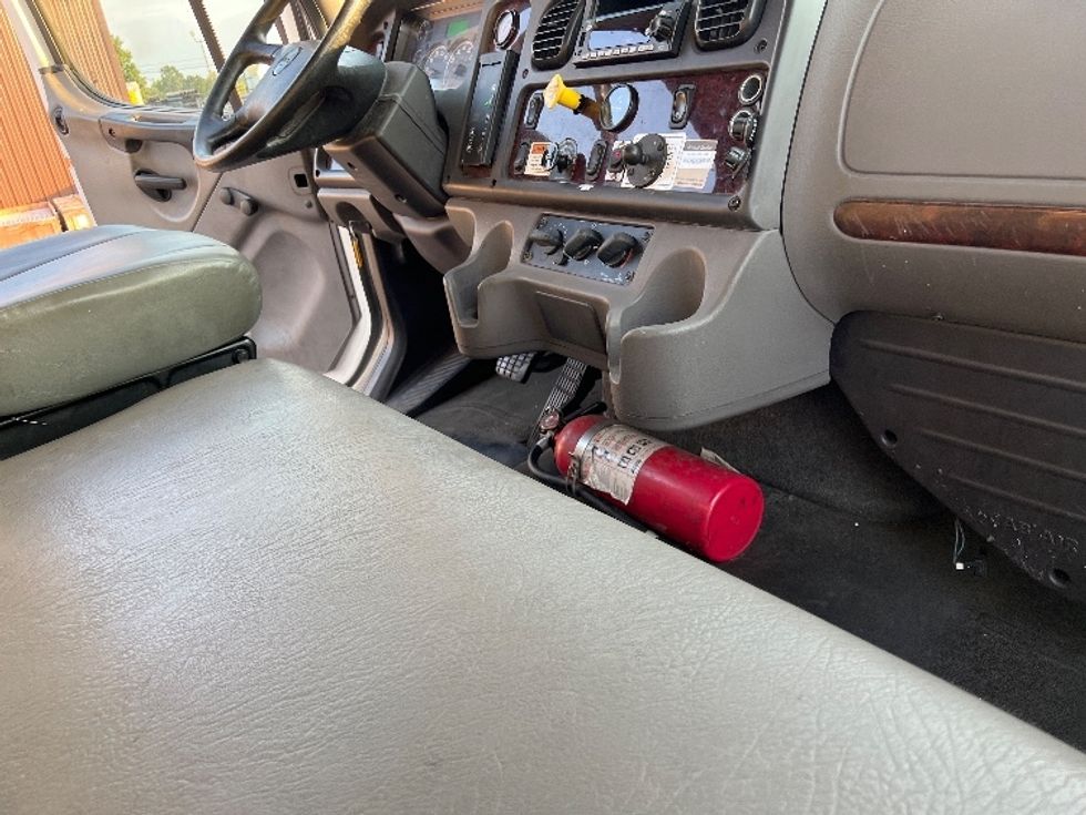 Medium Duty Box Truck-Light and Medium Duty Trucks-Freightliner-2019-M2-Burlington-NJ-220,666\n\t\tmiles-$ 33,000 - Image 22