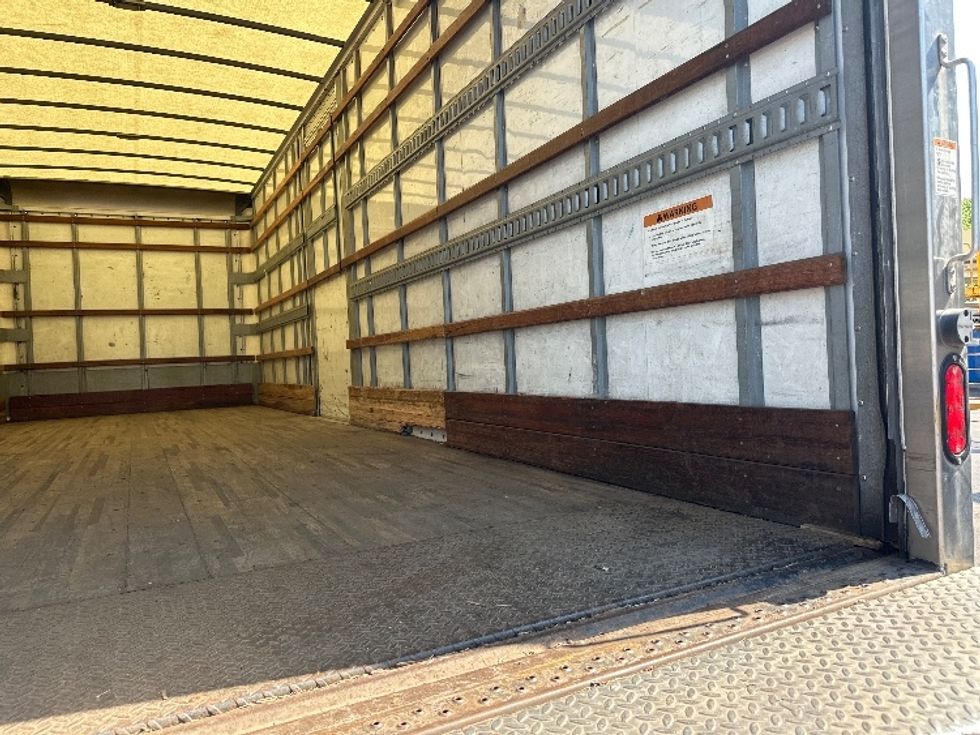Medium Duty Box Truck-Light and Medium Duty Trucks-Freightliner-2019-M2-Burlington-NJ-224,558\n\t\tmiles-$ 35,500 - Image 12