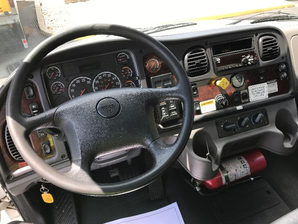 Medium Duty Box Truck-Light and Medium Duty Trucks-Freightliner-2019-M2-Burlington-NJ-229,390\n\t\tmiles-$ 30,000 - Image 17