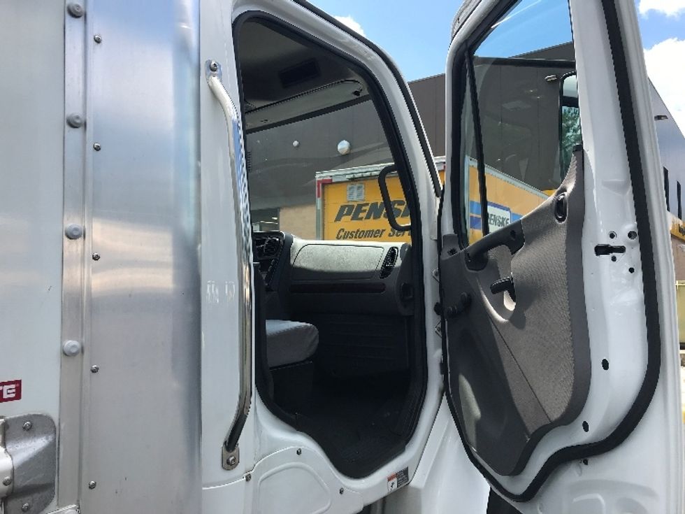 Medium Duty Box Truck-Light and Medium Duty Trucks-Freightliner-2019-M2-Burlington-NJ-229,390\n\t\tmiles-$ 30,000 - Image 19