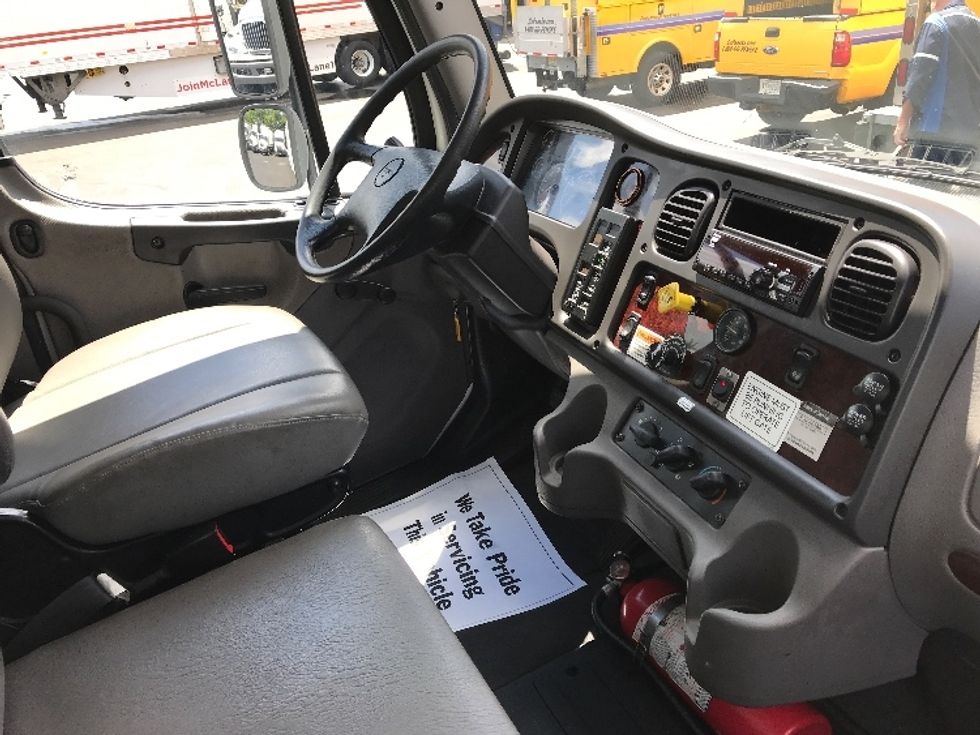 Medium Duty Box Truck-Light and Medium Duty Trucks-Freightliner-2019-M2-Burlington-NJ-229,390\n\t\tmiles-$ 30,000 - Image 21