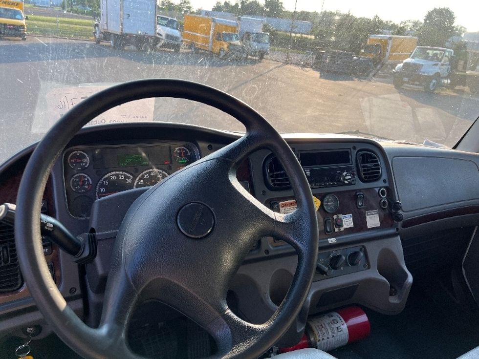 Medium Duty Box Truck-Light and Medium Duty Trucks-Freightliner-2019-M2-Burlington-NJ-229,980\n\t\tmiles-$ 31,750 - Image 18