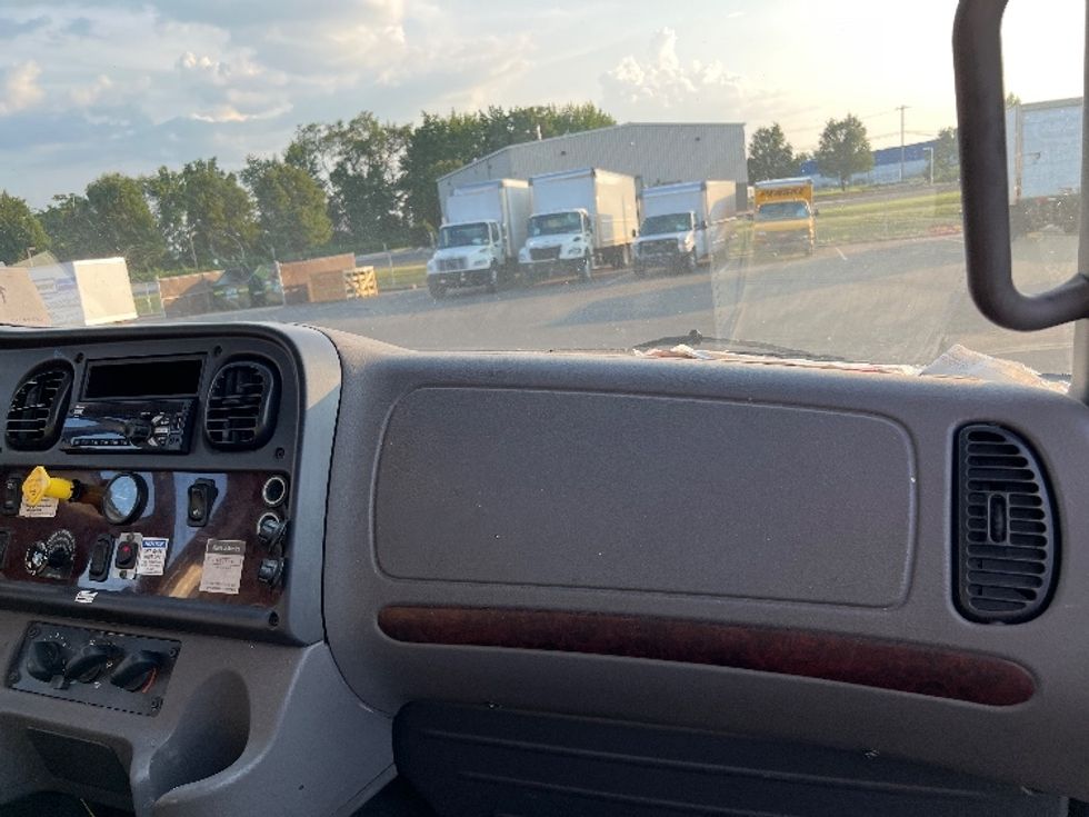Medium Duty Box Truck-Light and Medium Duty Trucks-Freightliner-2019-M2-Burlington-NJ-229,980\n\t\tmiles-$ 31,750 - Image 21