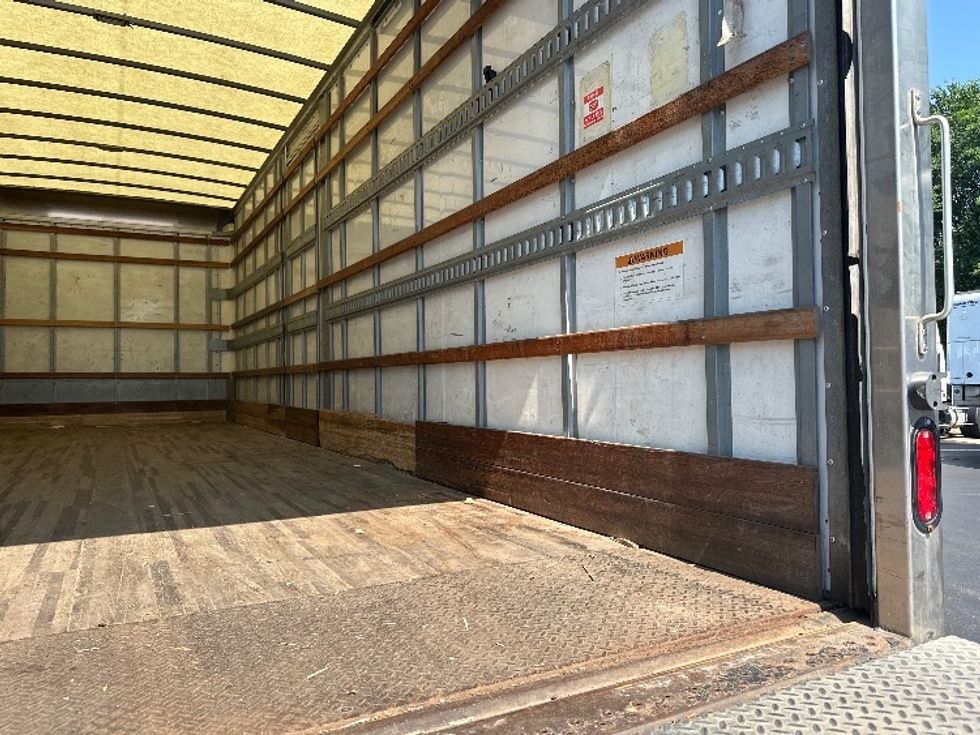 Medium Duty Box Truck-Light and Medium Duty Trucks-Freightliner-2019-M2-Burlington-NJ-243,040\n\t\tmiles-$ 33,000 - Image 12