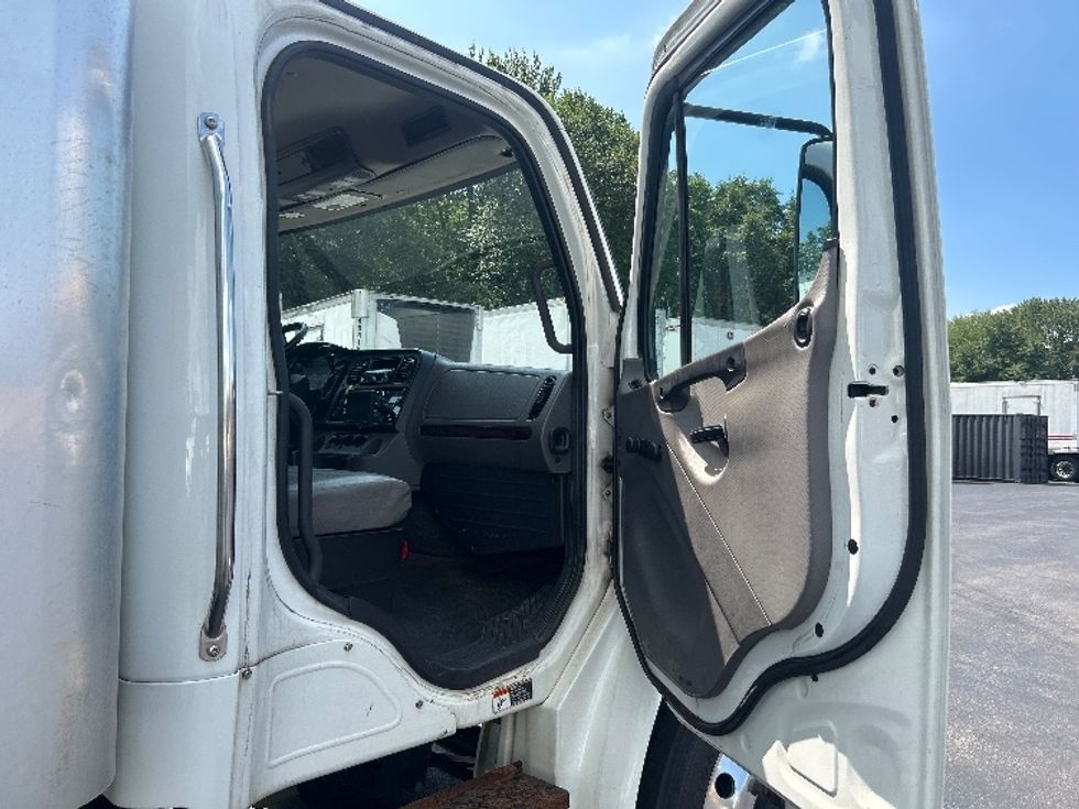 Medium Duty Box Truck-Light and Medium Duty Trucks-Freightliner-2019-M2-Burlington-NJ-276,036\n\t\tmiles-$ 43,250 - Image 20