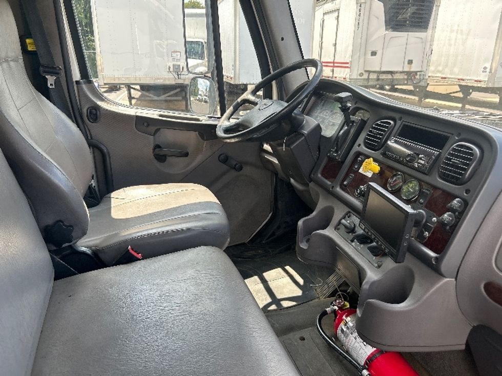 Medium Duty Box Truck-Light and Medium Duty Trucks-Freightliner-2019-M2-Burlington-NJ-276,036\n\t\tmiles-$ 43,250 - Image 22