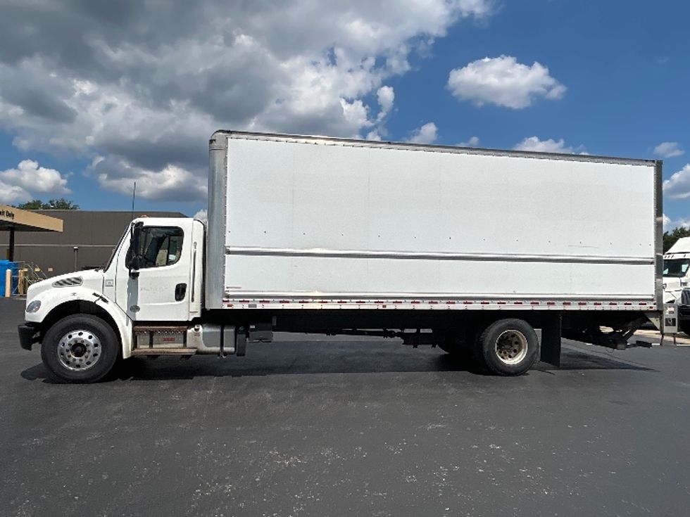 Medium Duty Box Truck-Light and Medium Duty Trucks-Freightliner-2019-M2-Burlington-NJ-276,036\n\t\tmiles-$ 43,250 - Image 4