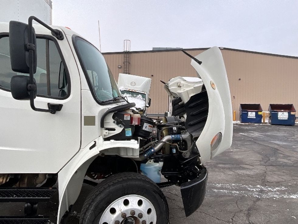 Medium Duty Box Truck-Light and Medium Duty Trucks-Freightliner-2019-M2-Burlington-ON-123,406\n\t\tkm-$ 75,250 - Image 22