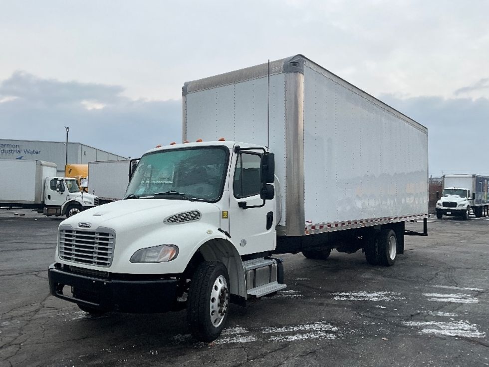 Medium Duty Box Truck-Light and Medium Duty Trucks-Freightliner-2019-M2-Burlington-ON-123,406\n\t\tkm-$ 75,250 - Image 3