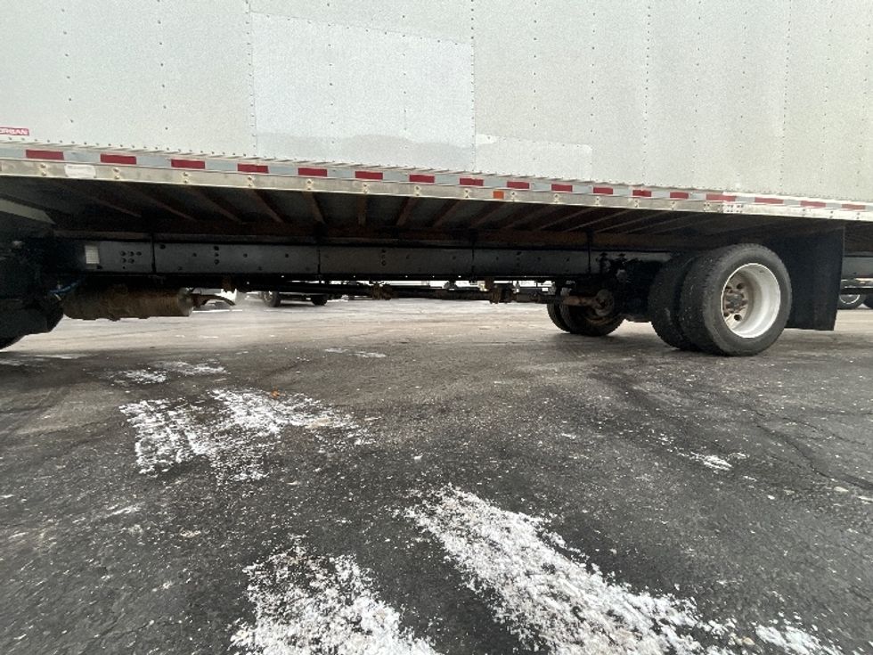 Medium Duty Box Truck-Light and Medium Duty Trucks-Freightliner-2019-M2-Burlington-ON-123,406\n\t\tkm-$ 75,250 - Image 5
