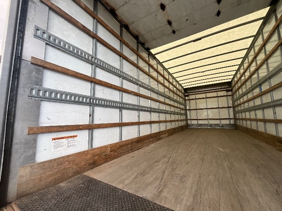 Medium Duty Box Truck-Light and Medium Duty Trucks-Freightliner-2019-M2-Burlington-ON-245,979\n\t\tkm-$ 67,000 - Image 11