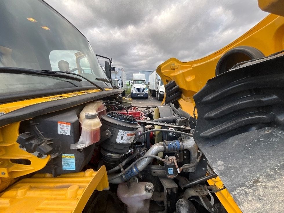 Medium Duty Box Truck-Light and Medium Duty Trucks-Freightliner-2019-M2-Burlington-ON-245,979\n\t\tkm-$ 67,000 - Image 23