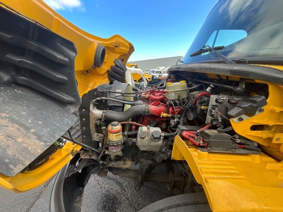 Medium Duty Box Truck-Light and Medium Duty Trucks-Freightliner-2019-M2-Burlington-ON-245,979\n\t\tkm-$ 67,000 - Image 24