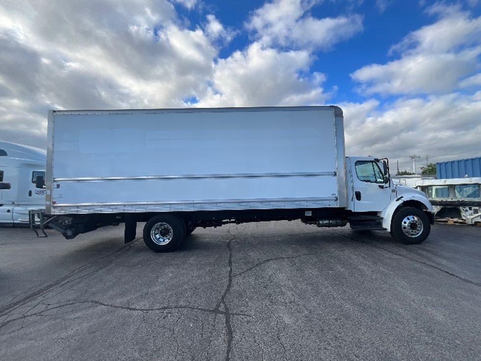 Medium Duty Box Truck-Light and Medium Duty Trucks-Freightliner-2019-M2-Burlington-ON-285,877\n\t\tkm-$ 64,750 - Image 15