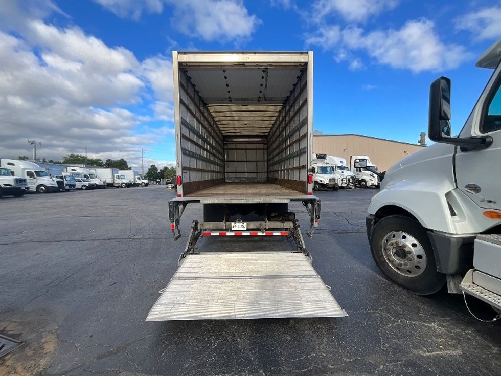 Medium Duty Box Truck-Light and Medium Duty Trucks-Freightliner-2019-M2-Burlington-ON-285,877\n\t\tkm-$ 64,750 - Image 9