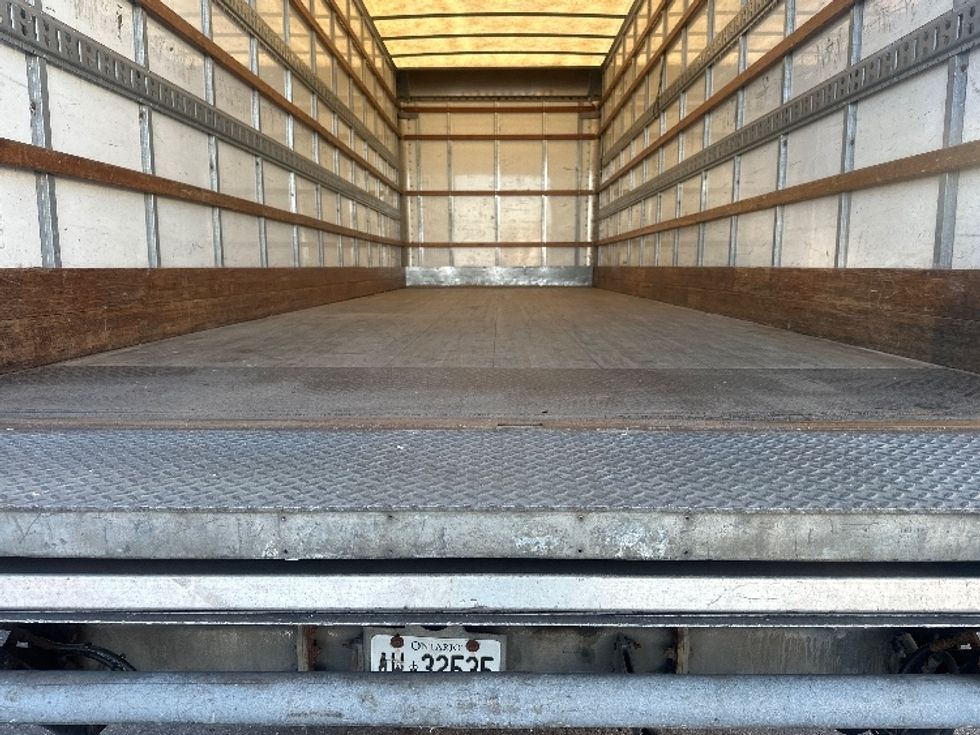 Medium Duty Box Truck-Light and Medium Duty Trucks-Freightliner-2019-M2-Burlington-ON-297,458\n\t\tkm-$ 58,000 - Image 10
