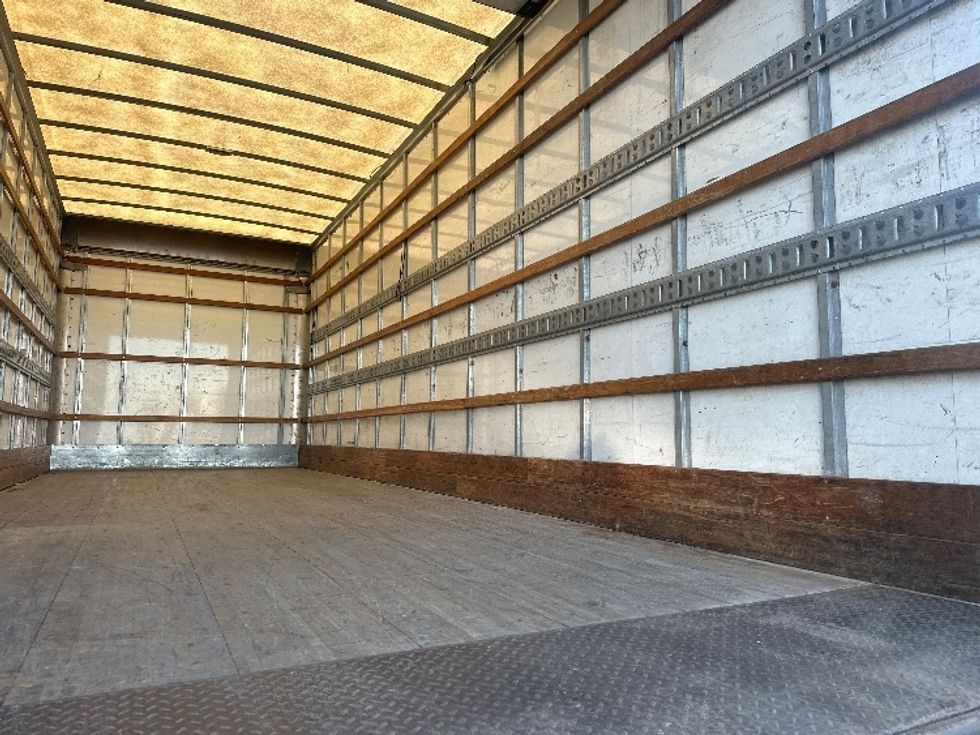 Medium Duty Box Truck-Light and Medium Duty Trucks-Freightliner-2019-M2-Burlington-ON-297,458\n\t\tkm-$ 58,000 - Image 12