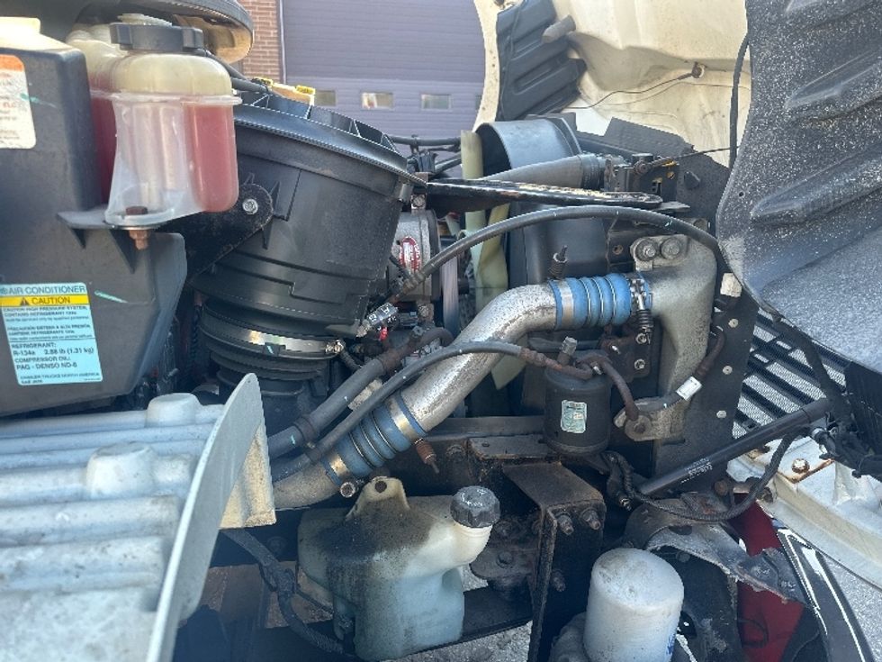 Medium Duty Box Truck-Light and Medium Duty Trucks-Freightliner-2019-M2-Burlington-ON-297,458\n\t\tkm-$ 58,000 - Image 23