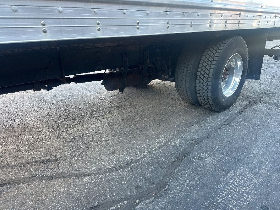 Medium Duty Box Truck-Light and Medium Duty Trucks-Freightliner-2019-M2-Burlington-ON-297,458\n\t\tkm-$ 58,000 - Image 5