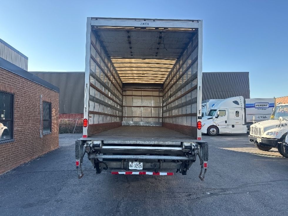 Medium Duty Box Truck-Light and Medium Duty Trucks-Freightliner-2019-M2-Burlington-ON-297,458\n\t\tkm-$ 58,000 - Image 8