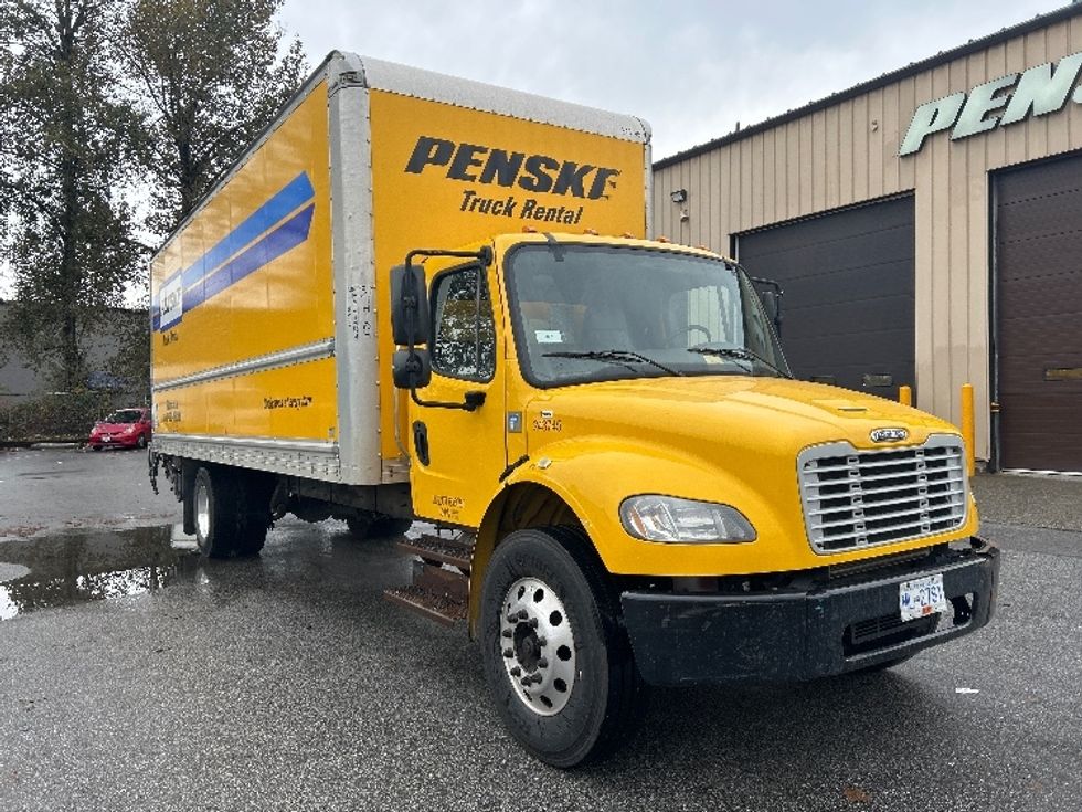 Medium Duty Box Truck-Light and Medium Duty Trucks-Freightliner-2019-M2-Burnaby-BC-160,814\n\t\tkm-$ 73,500 - Image 1