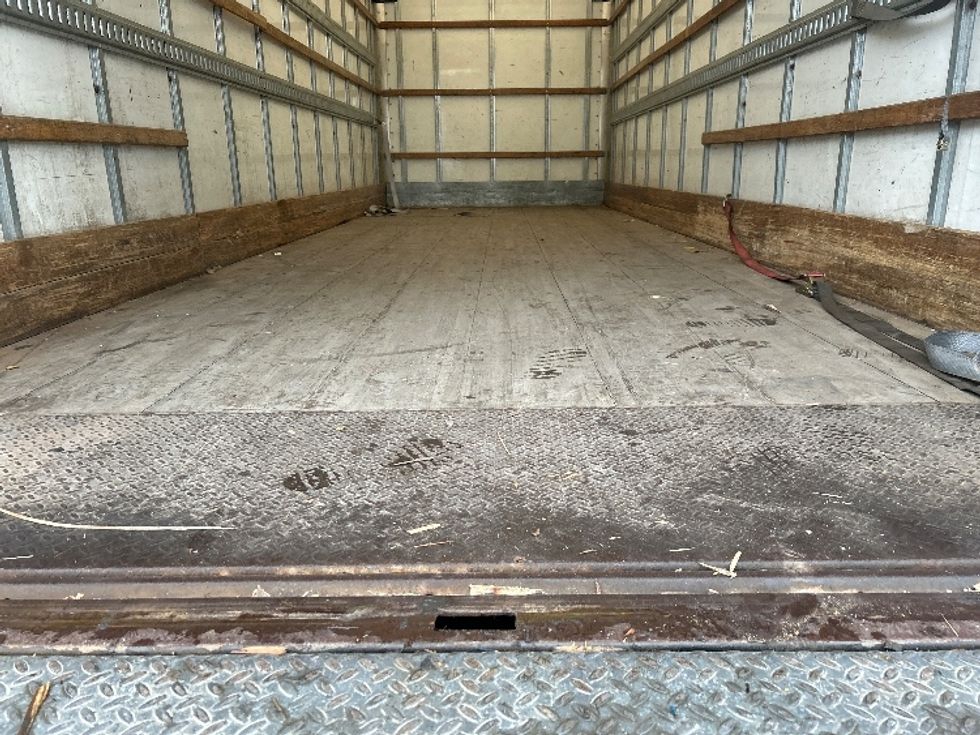 Medium Duty Box Truck-Light and Medium Duty Trucks-Freightliner-2019-M2-Burnaby-BC-160,814\n\t\tkm-$ 73,500 - Image 10