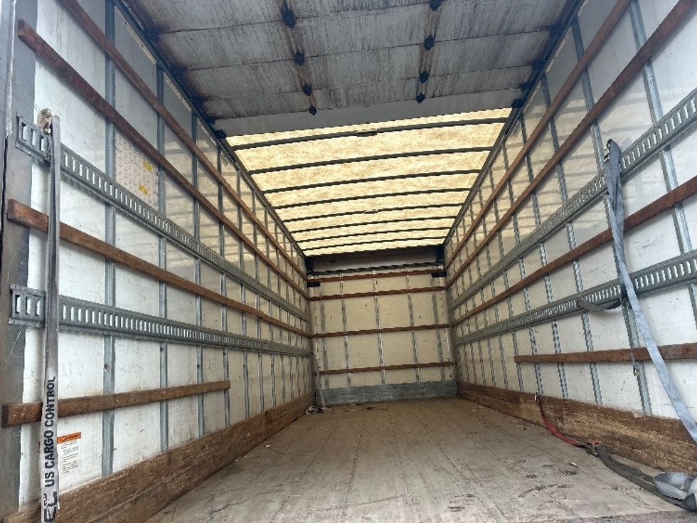 Medium Duty Box Truck-Light and Medium Duty Trucks-Freightliner-2019-M2-Burnaby-BC-160,814\n\t\tkm-$ 73,500 - Image 11