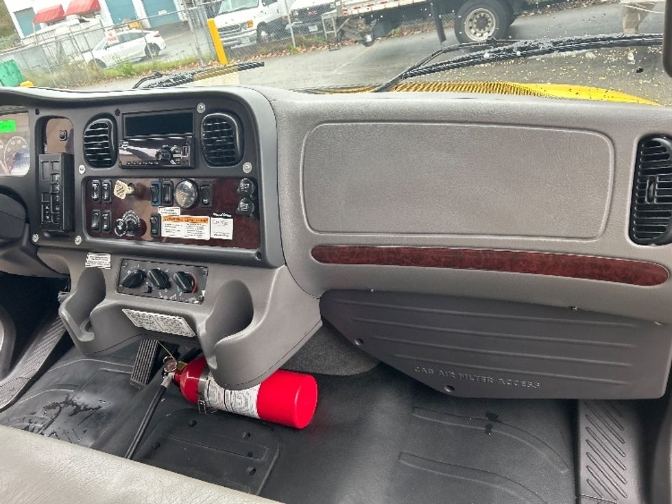 Medium Duty Box Truck-Light and Medium Duty Trucks-Freightliner-2019-M2-Burnaby-BC-160,814\n\t\tkm-$ 73,500 - Image 21