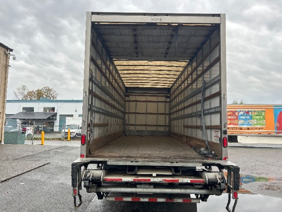 Medium Duty Box Truck-Light and Medium Duty Trucks-Freightliner-2019-M2-Burnaby-BC-160,814\n\t\tkm-$ 73,500 - Image 8