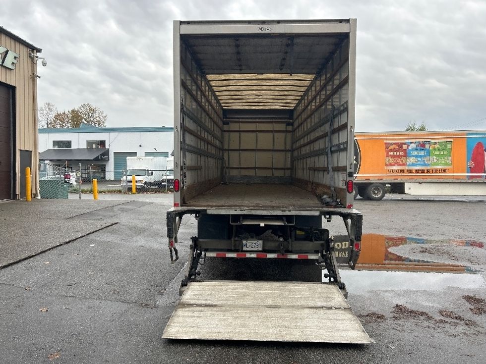 Medium Duty Box Truck-Light and Medium Duty Trucks-Freightliner-2019-M2-Burnaby-BC-160,814\n\t\tkm-$ 73,500 - Image 9